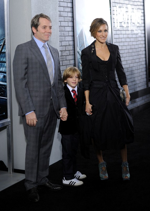 שרה ג'סיקה פרקר, מת'יו וג'יימס ברודריק המתלבשות הכי טובות 2011 | צילומים: גטי אימג'ס