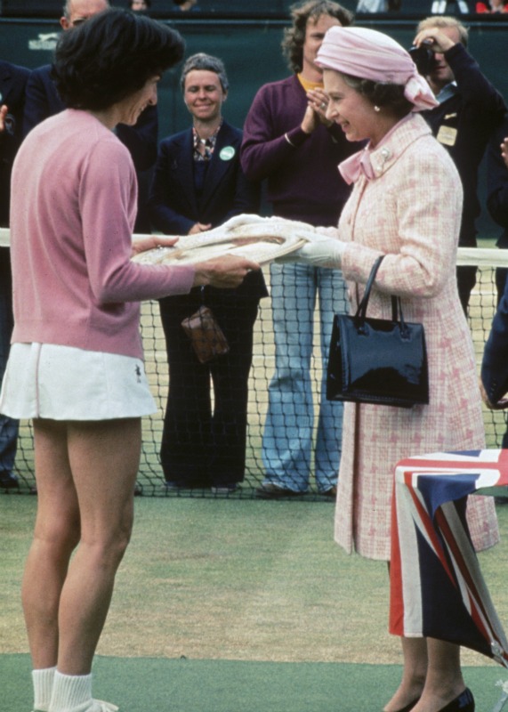 1977 ‫-‬ אפילו הטניסאית התאימה את עצמה | צילום: גטי אימג'ס