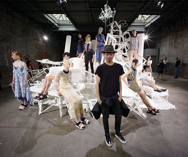 האן צ'אנג מציג את מרוכלותו בשבוע האופנה בניו יורק (צילום: גטי אימג'ס) 