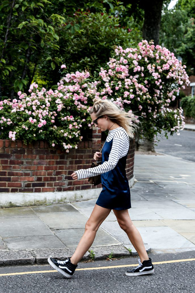 הבלוגרית הבריטים לוסי ויליאמס מיישמת את כל הטרנדים הנכונים (צילום: fashion me now)