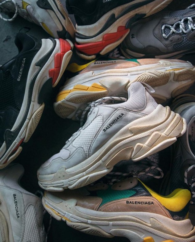נעלי האבא של בלנסיאגה. נמכרות בימים אלו ממש במחיר של 2,300 שקלים (צילום: טוויטר Desuana_D@)