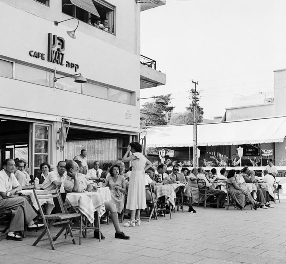 בית קפה בתל אביב, שנות ה-50