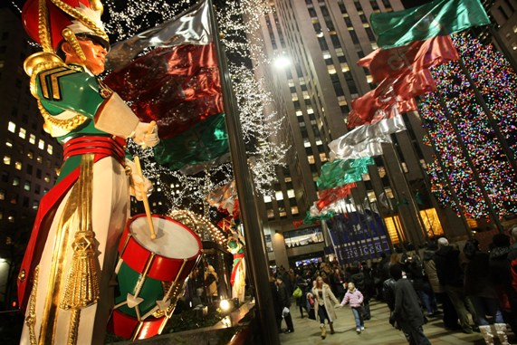חג המולד, סיילים בניו יורק | צילום: גטי אימג'ס