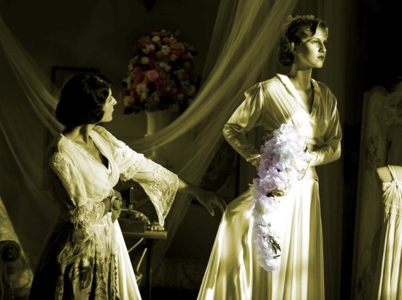 שמלות כלה של "ראומה ויואל" מתוך הפקת אופנה ל"זר פור יו"