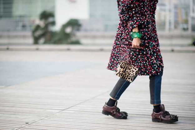 סליחה, יש לך משהו מוזר על הנעל (צילום: Younjun Koo)