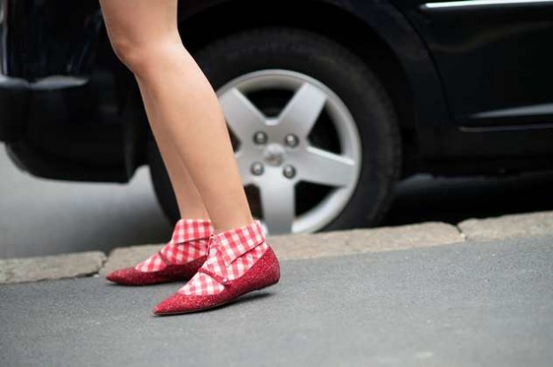 דורותי השאירה את הנעליים שלה בשבוע האופנה (צילום: Younjun Koo)