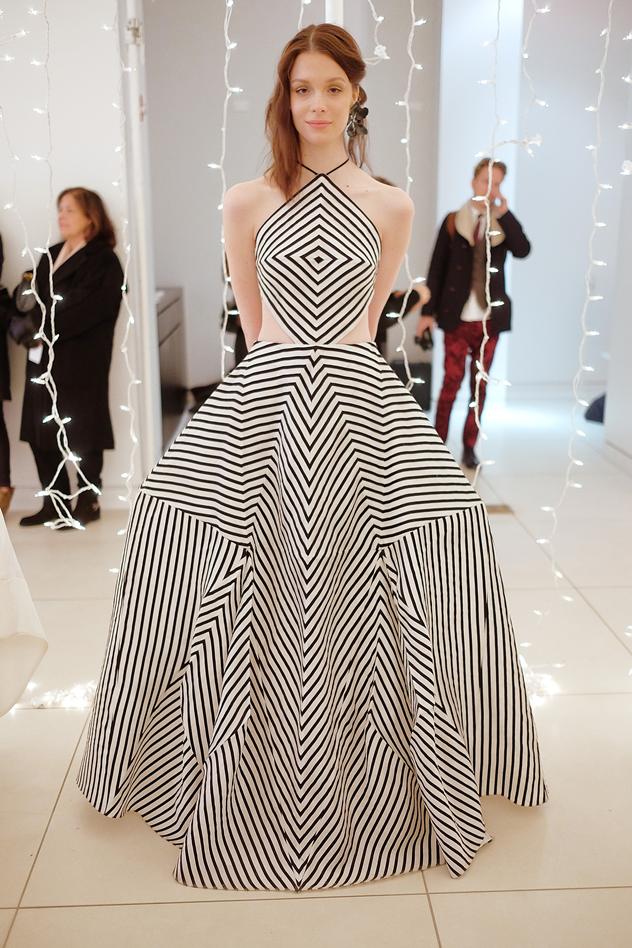 מתוך התצוגה האחרונה של אסולין בשבוע האופנה בניו יורק (צילום: גטי אימג'ס)