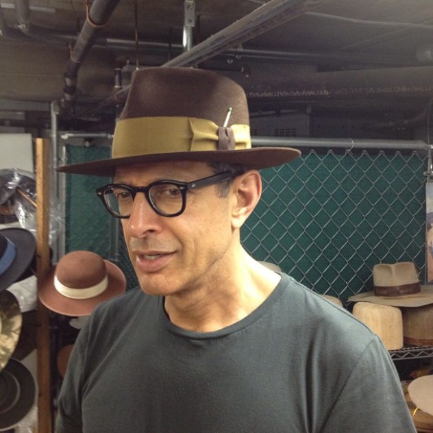 כמה סטייל. ג'ף גולדבלום בכובע של פוקה (צילום: אינסטגרם nickfouquet)