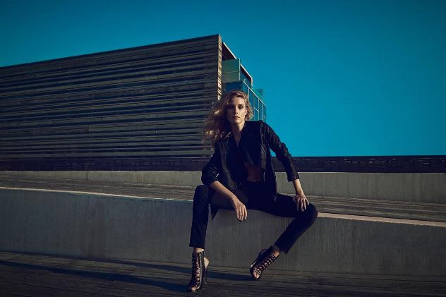 ג'קט:H&M, ג'ינס: EQUIPMENT לעמנואל, נעליים: אלדו (צילום: לירן מור)