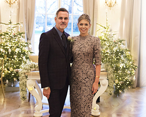 המעצבת של קייט מידלטון התחתנה בשמלה מפתיעה