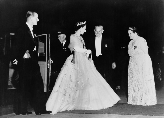 המלכה אליזבת עם הכתר. ירושה מפוארת (צילום: גטי אימג'ס)