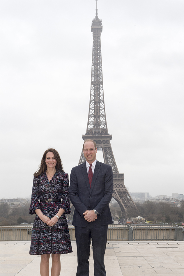 בפריז התלבשי כפריזאית, וויל וקייט בשמלת שאנל (צילום: גטי אימג'ס)