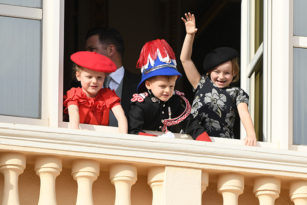 משמאל: הנסיכה גבריאלה, הנסיך ז'אק וראיה רוז וויטסטוק (צילום: Pascal Le Segretain/Getty Images)
