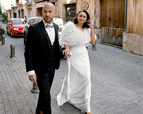 הוליווד פינת ברצלונה: אהבנו את הטוויסט בשמלת הכלה של אחווה סיטבון