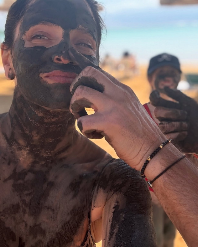 ברור שהיה גם בוץ (צילום: אינסטגרם, noatishby)