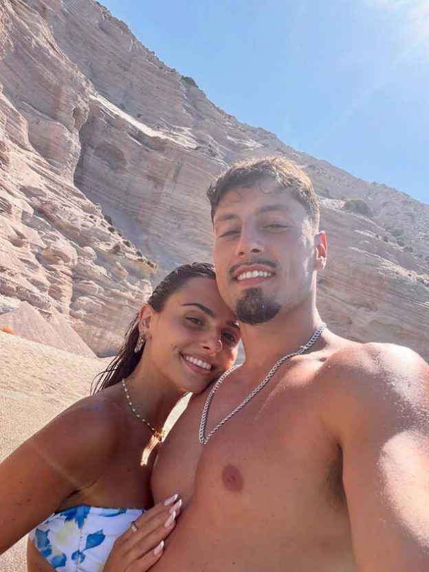 נדמה שהוקל להם (צילום: KIM OR AZULAY ZIV אינסטגרם)