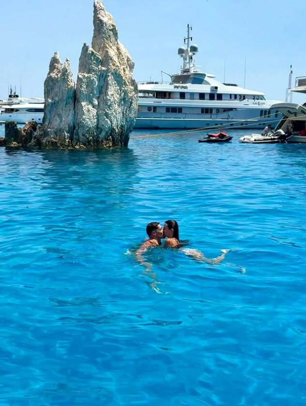 מזל טוב חמודים (צילום: KIM OR AZULAY ZIV אינסטגרם)