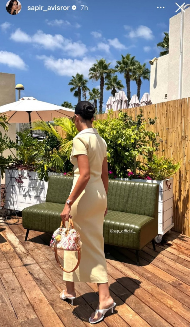 מושלמת לאירוע יום קליל וקייצי (צילום: SAPIR AVISROR אינסטגרם)