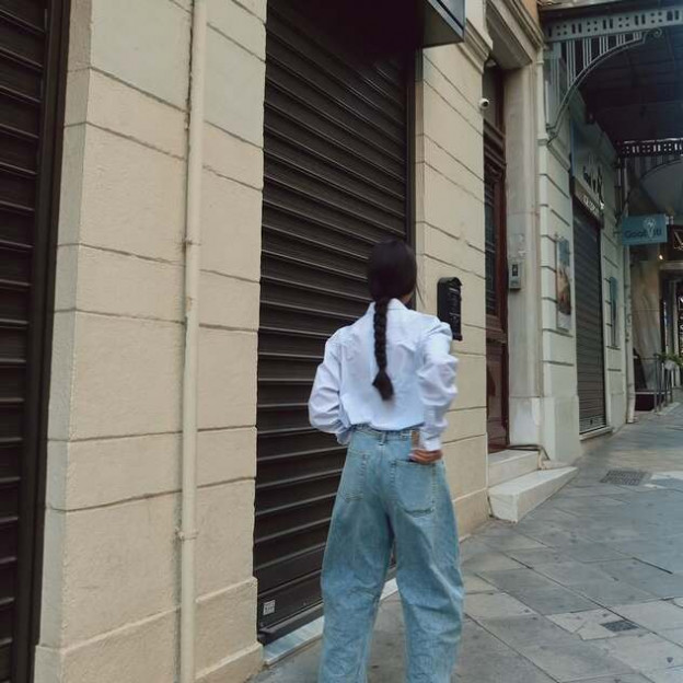 ג'ינס פשוט הורס (צילום: SAPIR AVISROR אינסטגרם)