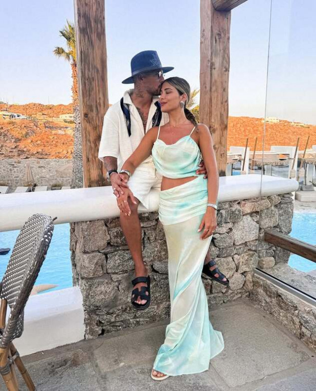 לוק ריזירוטי נוסף (צילום: אינסטגרם miranbuzaglo)