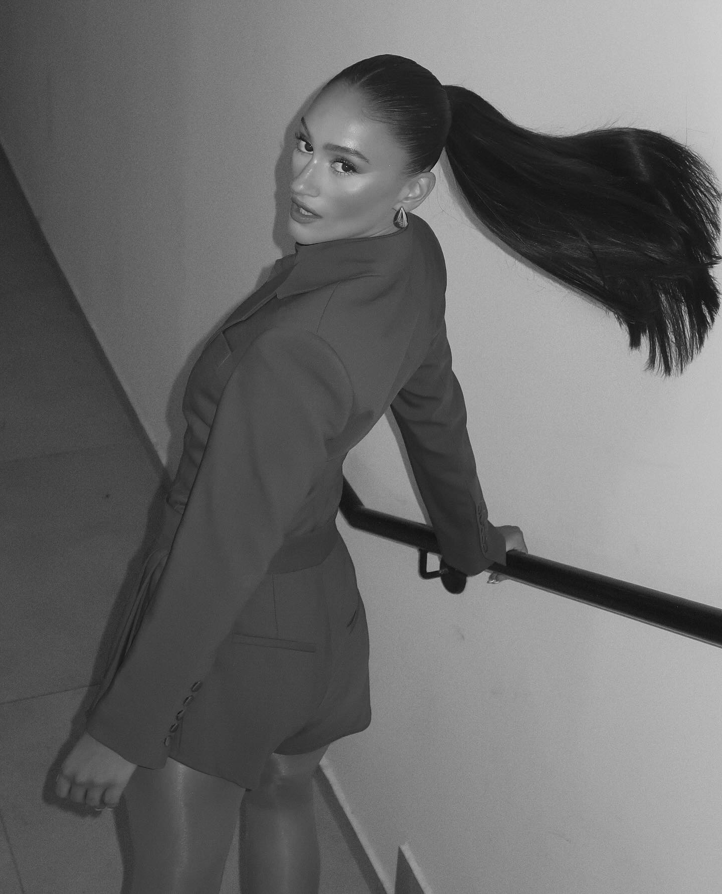 בדרך אל הבמה (צילום: אינסטגרם, agam__buhbut)