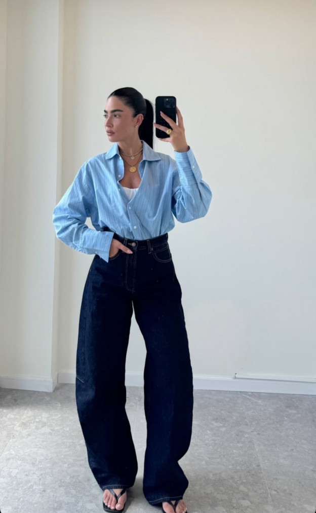 ספיר אביסרור לובשת את הג'ינס הכי מדובר שיש (צילום: SAPIR AVISROR אינסטגרם)