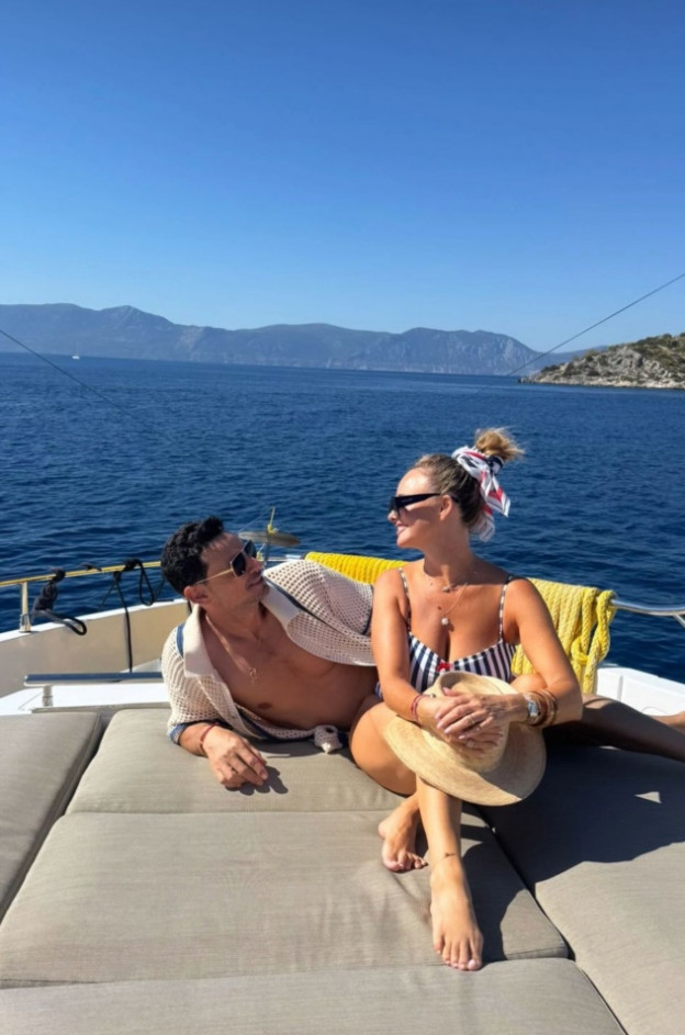 אם זה לא קמפיין, אז מה כן (צילום: yaelbarzohar אינסטגרם)