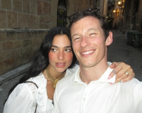 הגודל קובע: עם כל הכבוד לקלאסיקה, יש טרנד חדש בעולם טבעות האירוסים