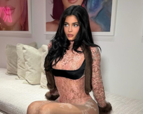 חליפת עירום: אין דרך אחרת לקרוא לבגד הזה של קיילי ג'נר