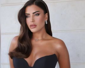 בשמלה שחורה קטנה אבל עם טוויסט: ספיר בורגיל אלגנטית מתמיד