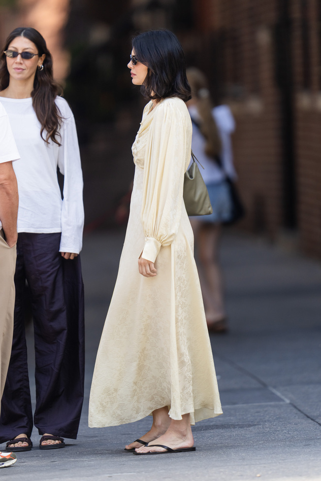 שימו לב לפרטים בשרוול (צילום: TheStewartofNY/GC)