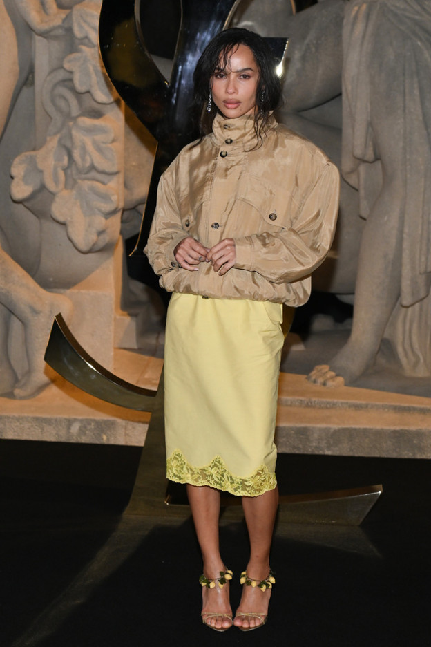 זואי קרביץ בלוק שהיינו שמחות שיהיה לנו בארון (צילום: Stephane Cardinale לגטי אימג'ס)