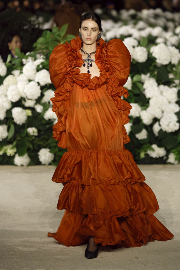 כל שמלה יותר יפה מהשנייה (צילום: Estrop לגטי אימג'ס)