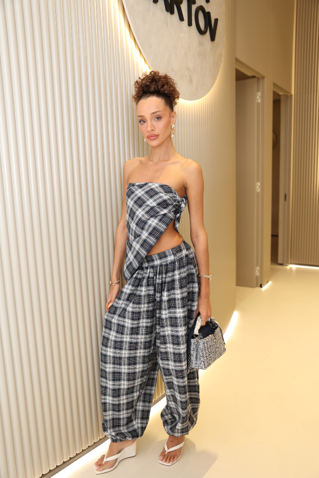 עדן פינס בהשקת הקליניקה החדשה של קרן ברטוב בביג פאשן גלילות  (צילום: אור גפן)