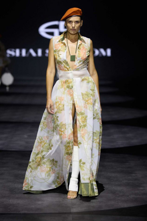 שמלת ומקסי וכומתה (צילום: עומרי רוזנגרט)