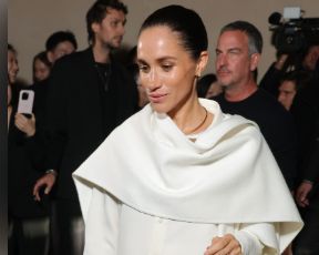 מייגן מרקל הגיעה לשבוע האופנה בפריז וכולם דיברו רק עליה