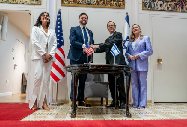 גם לביקור ההיסטורי שלו בארץ הגיעה (צילום:  Nathan HOWARD  לגטי אימג'ס)