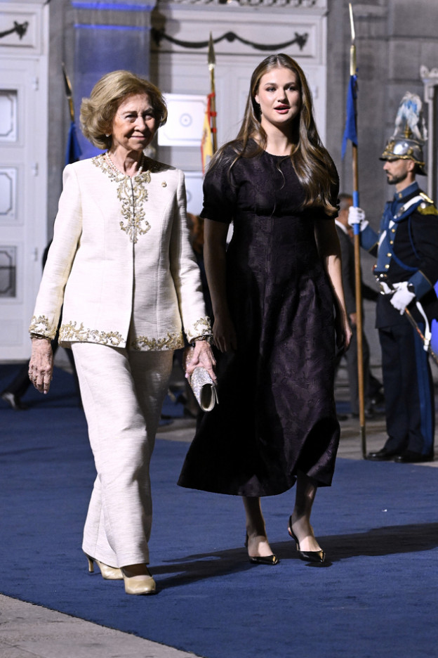 הנסיכה לאונור עם סבתוש (צילום: Carlos Alvarez לגטי אימג'ס)