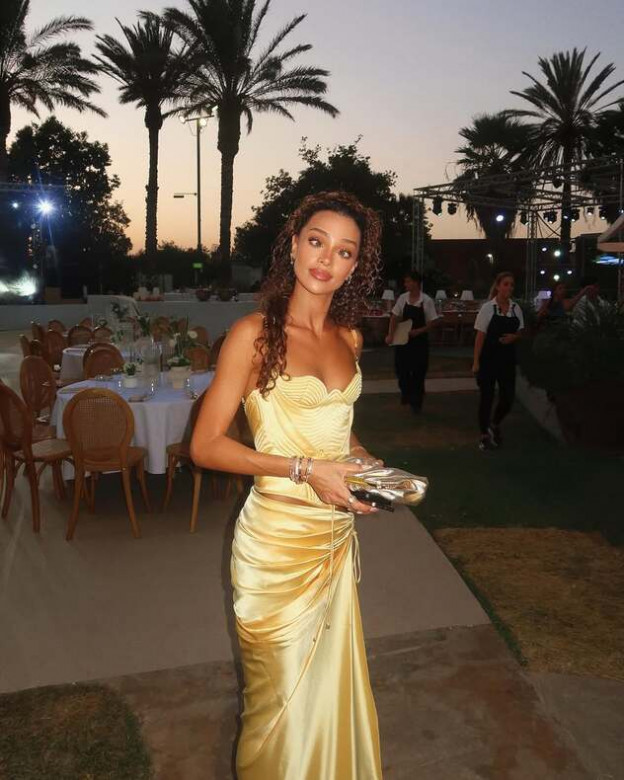 הכל בל נסיכת דיסני (צילום: Eden Fines אינסטגרם)