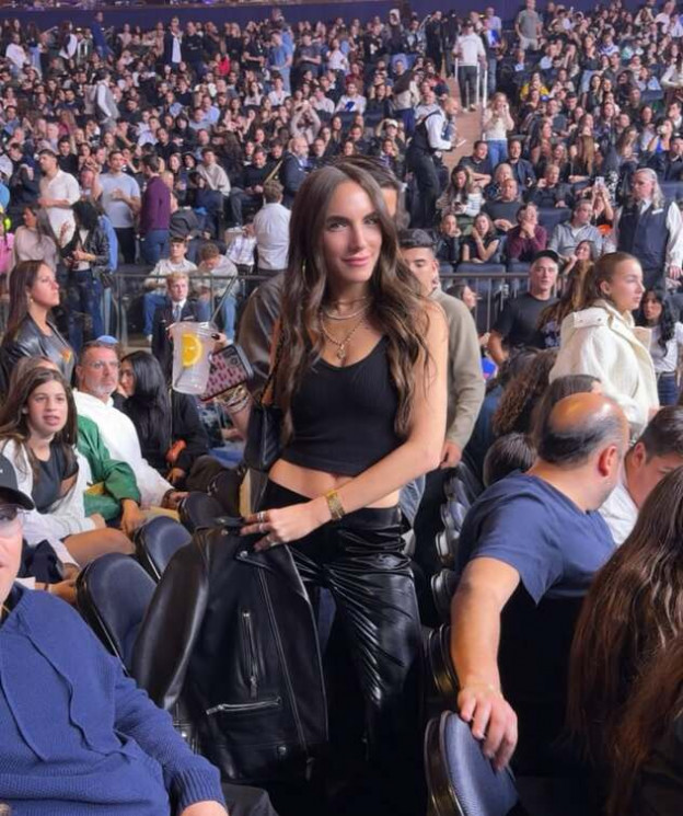 אחת המשפיעניות החזקות בטיקטוק בהופעה של עומר אדם בניו יורק (צילום: אינסטגרם joyce chabbott)