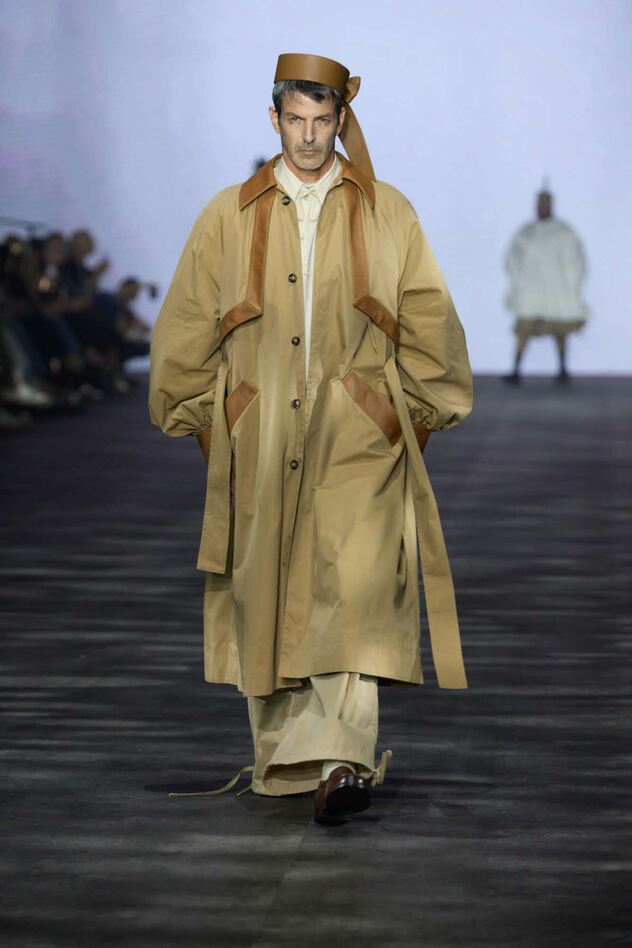 בין ילדותיות לאפלה (צילום: עמרי רוזנגרט)