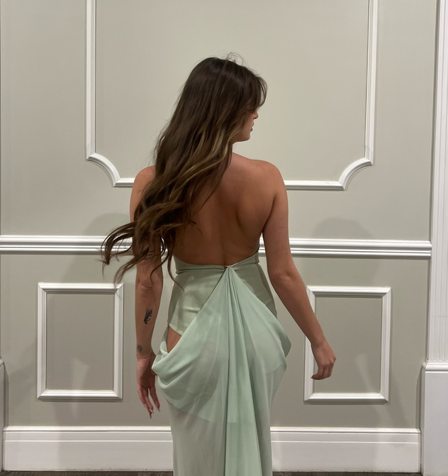 גם הגב מאוורר (צילום: אינסטגרם, gal_gvaram)