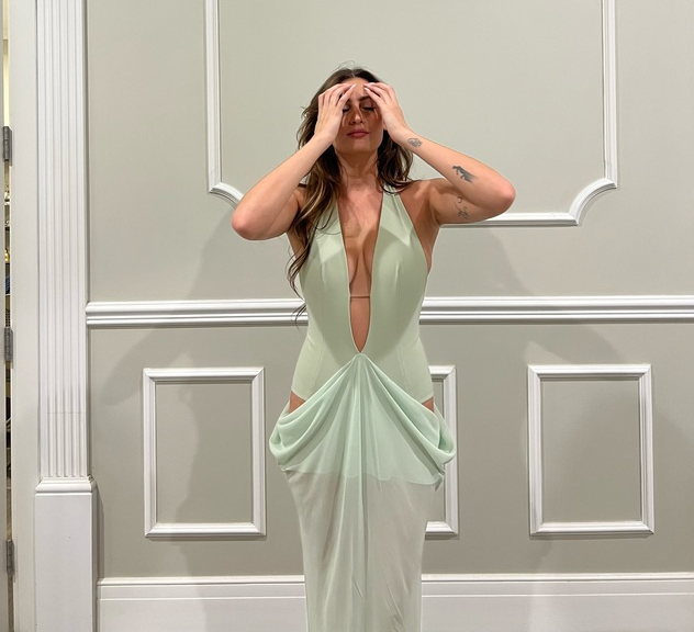 צבע קלאסי לשושבינה (צילום: אינסטגרם, gal_gvaram)