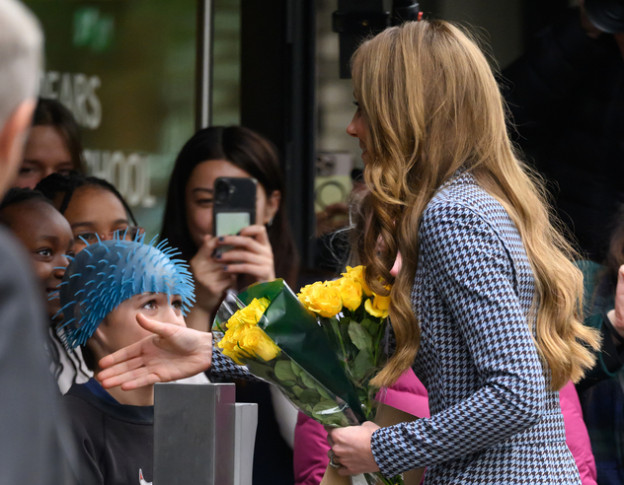 הגוונים מחמיאים לה ביותר (צילום:  Karwai Tang לגטי אימג'ס)