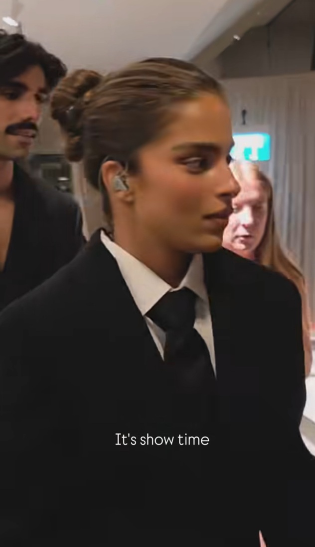 ואז היא עלתה על חליפה (צילום: אינסטגרם, noakirel)