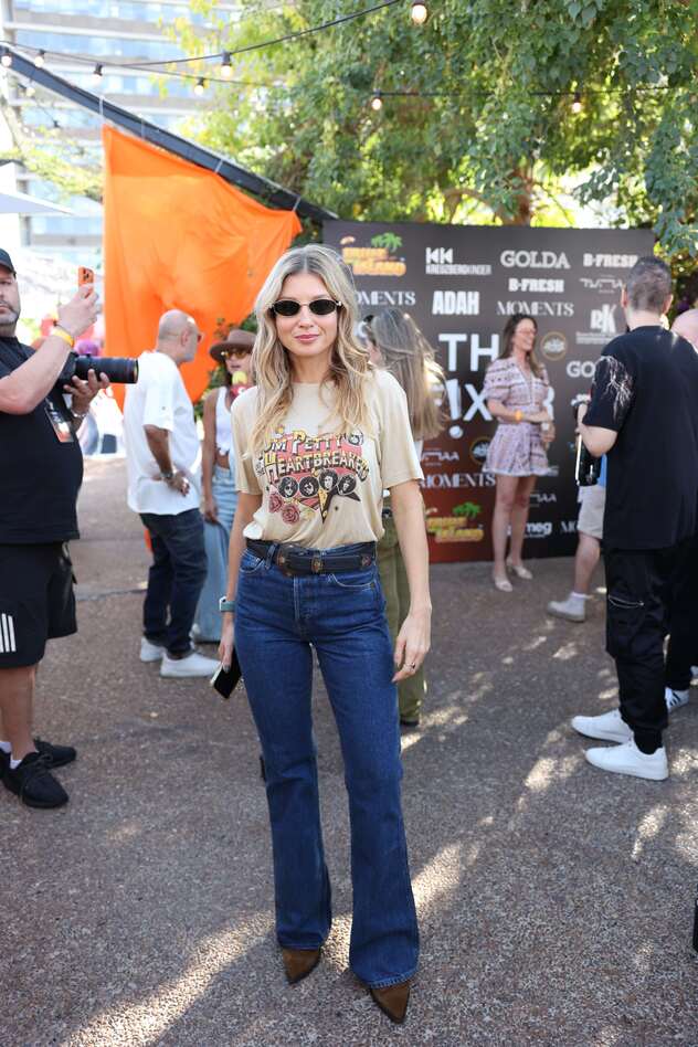 עדי הימלבלוי ביום ההולדת של איש יחסי הציבור רונן קוחלי ב"גג העיר" (צילום: אור גפן)