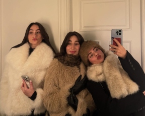 שוות בפרוות: החופשה של אגם בוחבוט וקים אור אזולאי כוללת את כל הטרנדים הכי חמים של החורף