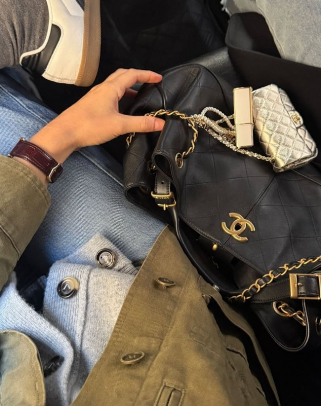 והשאנל הקטנטן מה איתו (צילום: אינסטגרם, barrefaeli )