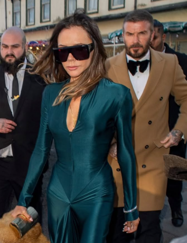 ויקטוריה ודיוויד בקהאם מגיעים לחתונה של הבת של השף העירום (צילום: beckham75 אינסטגרם)