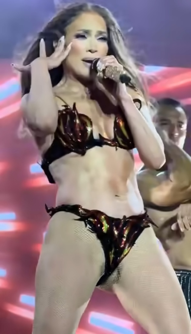 רזידנט לופז (צילום: אינסטגרם, jlo)